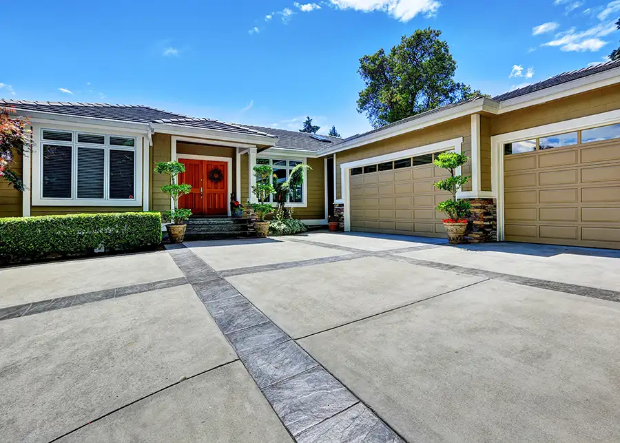 beautiful residential home with concrete driveway, decorative concrete, stamped concrete, unique design - Belleville, IL