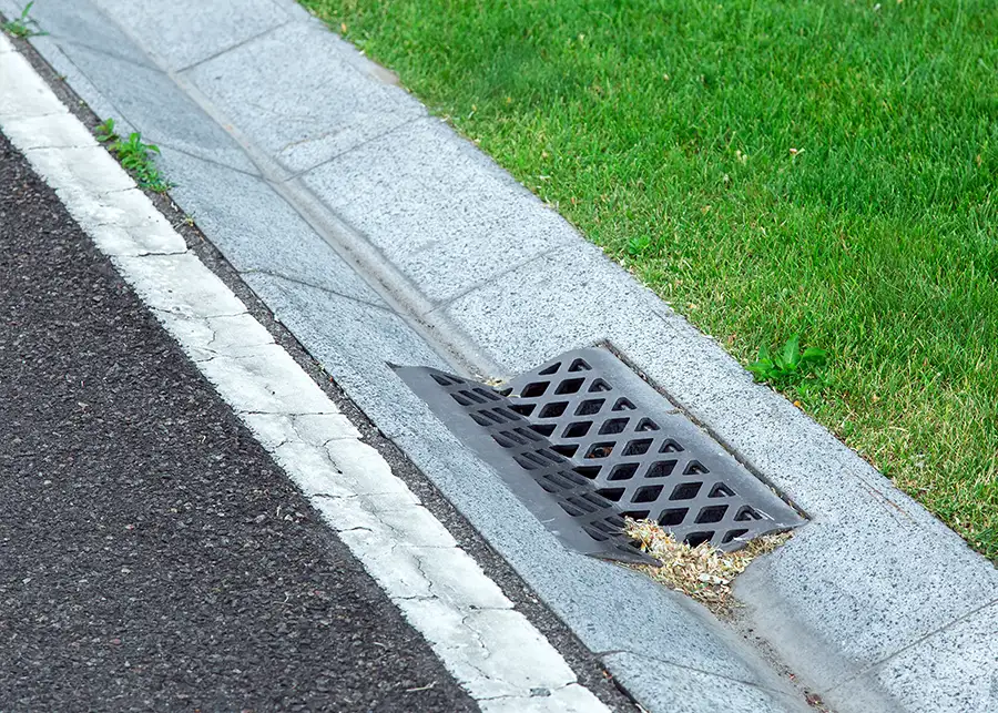 Additional concrete services, rain gutters, street gutters and storm drain - Belleville, IL