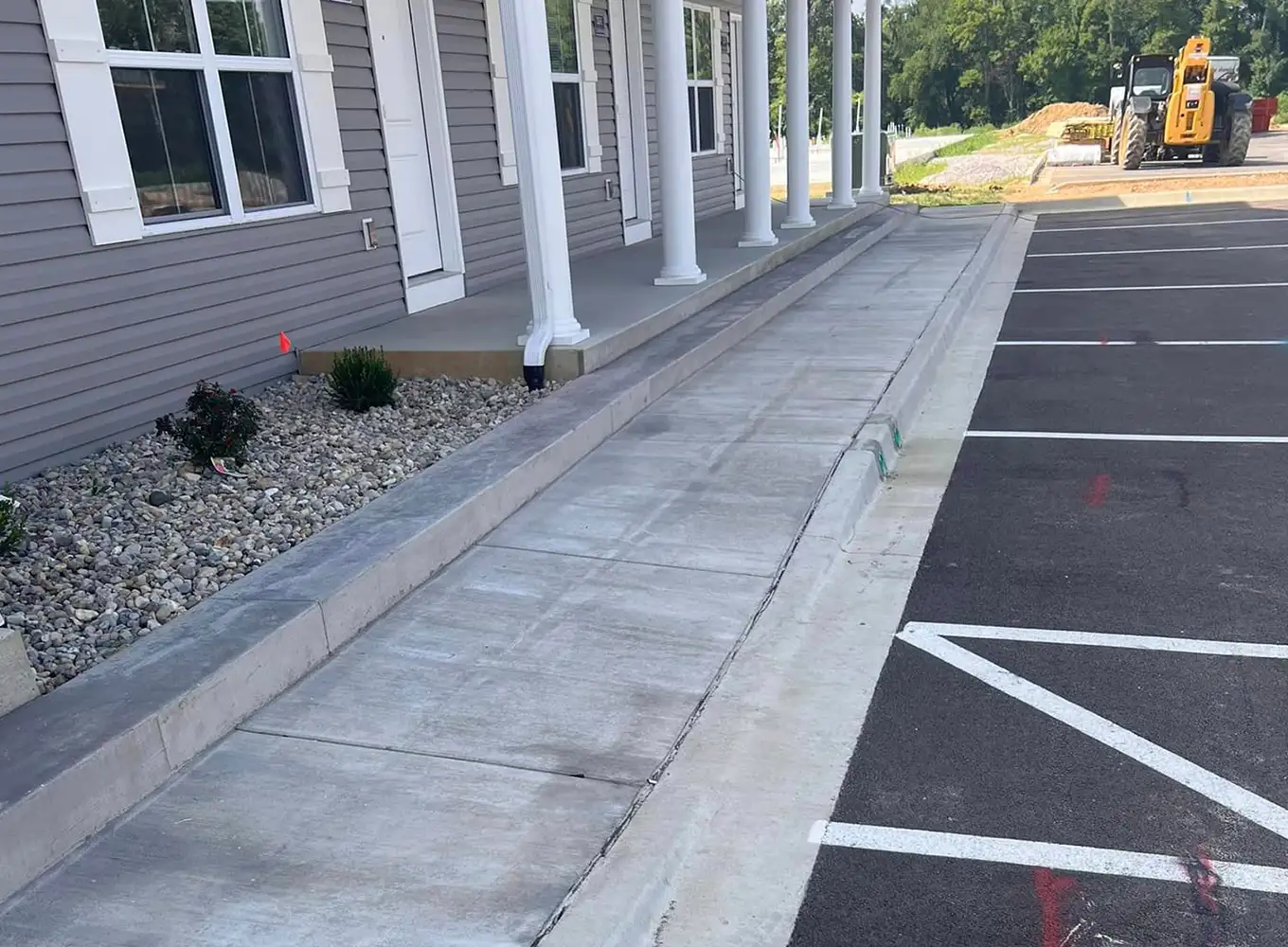 Armstrong Flatwork - Collinsville IL - Concrete Curb Installation