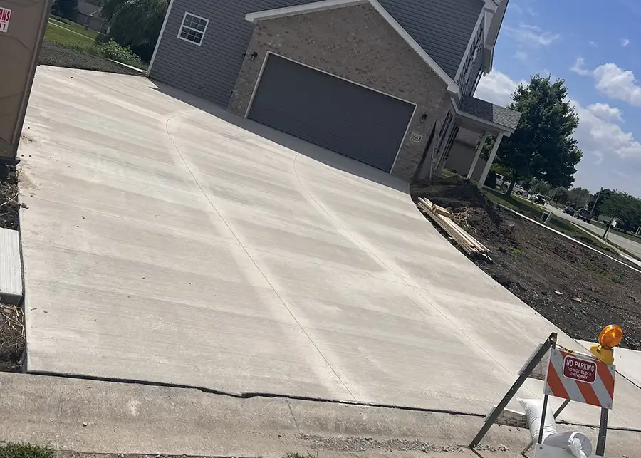 Armstrong Flatwork - Chesterfield, MO concrete driveway